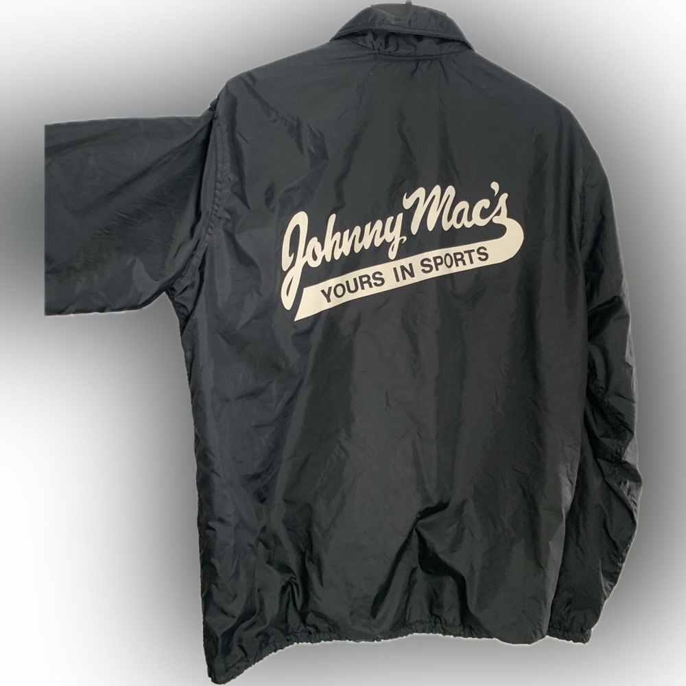 Windbreaker nylon lined Jacket Black Size medium vintage Johnny Macs
